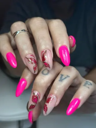 ネイル Isinha Nailsのネイルデザイン