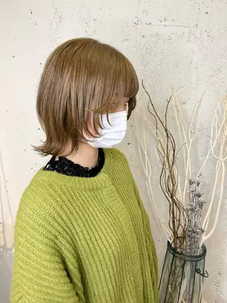 ショート カラー 透明感ハイトーン🦄 キラ🌈のヘアスタイル