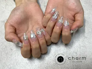 ネイル ネイルルーム チャームのネイルデザイン