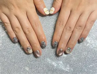 ネイル VIERU 🌈🎀💖のネイルデザイン