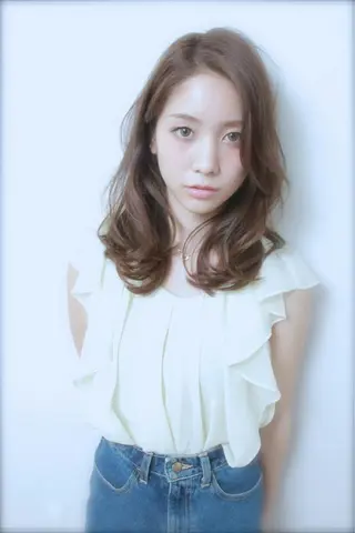 セミロング カラー 菊池 貢平のヘアスタイル