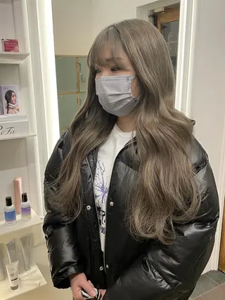 ロング 吉村 憂々のヘアスタイル