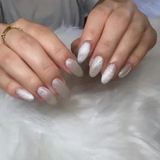 ネイル Laula🤍 ayakaのネイルデザイン