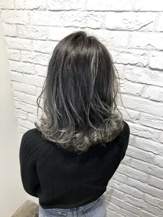 ショート カラー UMEDA FIGAROのヘアスタイル