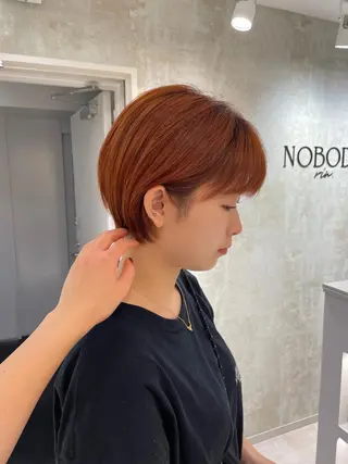 ショート カラー 小野 明日香のヘアスタイル