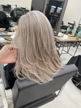 ショート カラー特化サロン Eir心斎橋のヘアスタイル