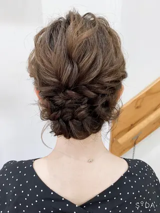 セミロング ヘアアレンジ ヘアアレンジ にいた　かづしげのヘアスタイル