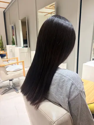 セミロング カラー 木村 友泉のヘアスタイル