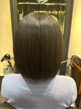 ショート 齊藤政太 顔周り カット 透明感カラーのヘアスタイル