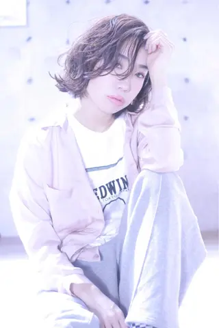 ミディアム カラー 及川 光のヘアスタイル