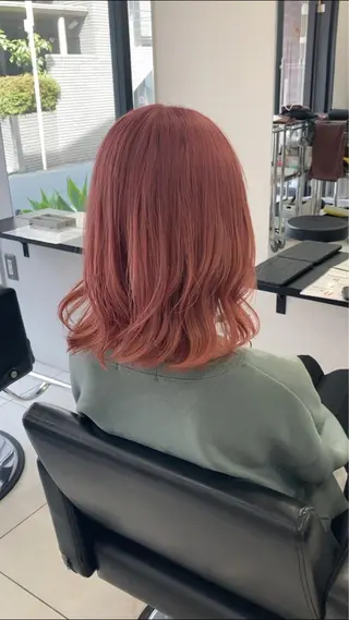 ミディアム カラー ブリーチ&似合せボブ 田中寛十のヘアスタイル