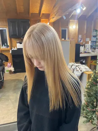 ロング ブリーチ屋さん🍀 ブリーチ矯正・あずみのヘアスタイル