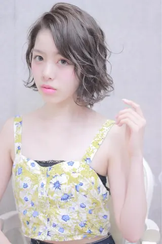 ミディアム 及川 光のヘアスタイル