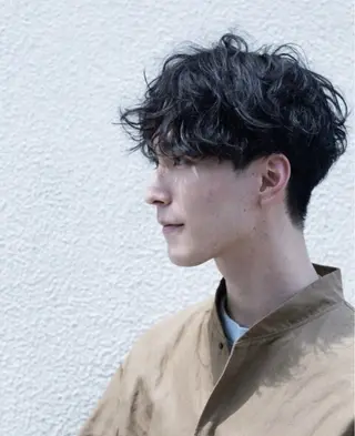 ショート パーマ メンズ 透明感カラー🫧 nanamiのヘアスタイル