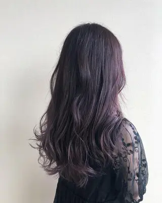 ミディアム カラー 切りっぱなしボブ/ 蒲生四丁目/伊藤瑠唯のヘアスタイル