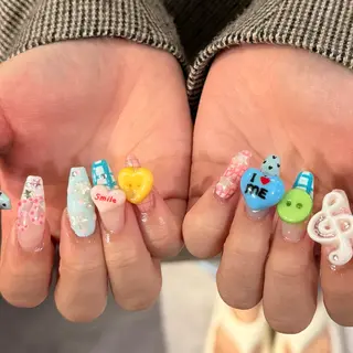 ミディアム 小川 柚香のネイルデザイン