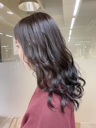 セミロング カラー 【透明感、艶髪】西村 有司のヘアスタイル