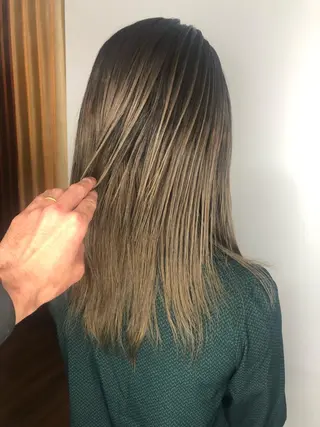 セミロング 💇♀️髪質改善 玉谷 俊💇♂️のヘアスタイル