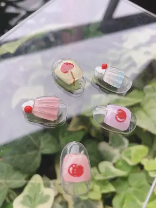 ネイル mano nella manoのネイルデザイン