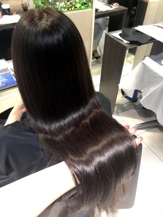 ロング 🇰🇷韓国風艶髪✨ 髪質改善 倉岡しおんのヘアスタイル