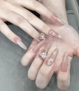 ネイル RAFFINE haru🦋🩵のネイルデザイン