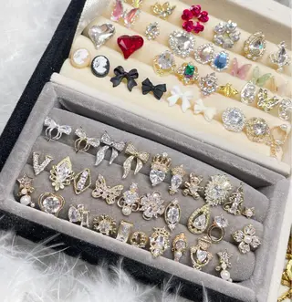 ネイル 23時まで❤︎韓国、 ワンホンネイルのネイルデザイン