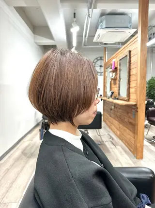 ショート カラー アンソニー ショウゴのヘアスタイル