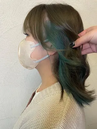 ミディアム カラー 大塚 友茉のヘアスタイル