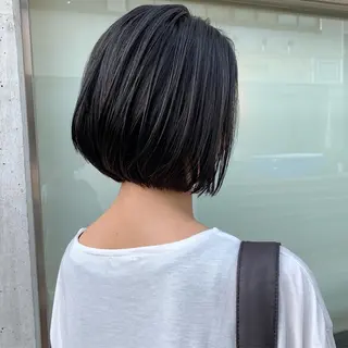 ミディアム カラー 薄田 珠美のヘアスタイル