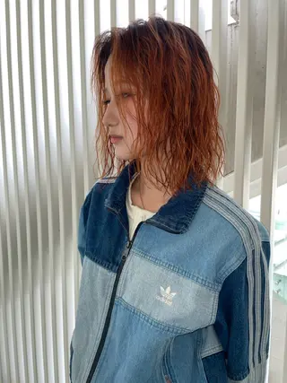 カラー りく　海外ヘアー オシャレのヘアスタイル