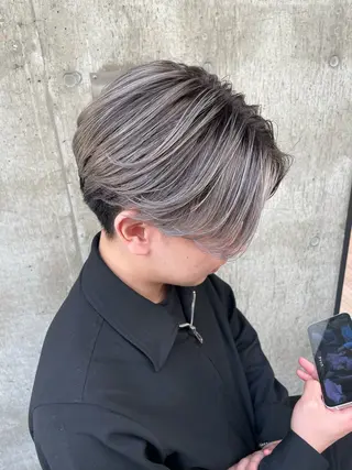 メンズ 🫧ハイライトカラー 🫧 𝓜𝓘𝓤のヘアスタイル