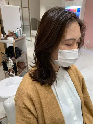 ミディアム レイヤー専門家 ダブルカラー修のヘアスタイル