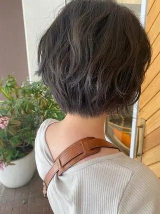ショート カラー 上田 あやか🌱髪質改善✨のヘアスタイル