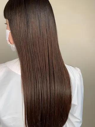 ロング カラー 伊津 綾理彩のヘアスタイル