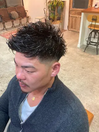 ショート メンズ特化 TAKUYAのヘアスタイル