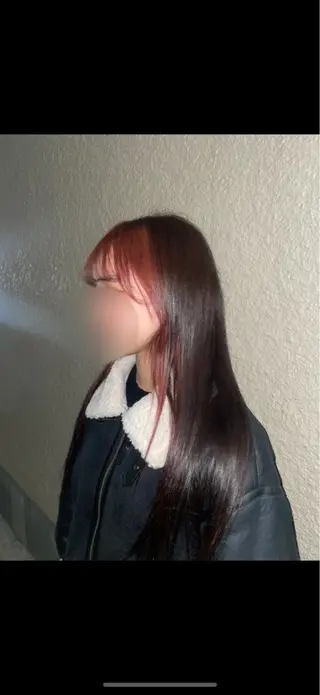 カラー バウハウスヘア ひなのヘアスタイル