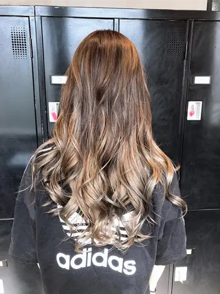 カラー 中村 優志のヘアスタイル