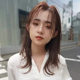 ロング カラー センターパート/ 暖色カラーayuのヘアスタイル