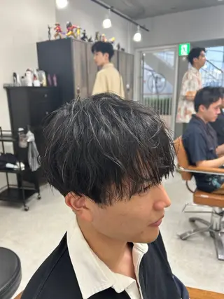 メンズ カズキ🌼曲がる 縮毛矯正のヘアスタイル
