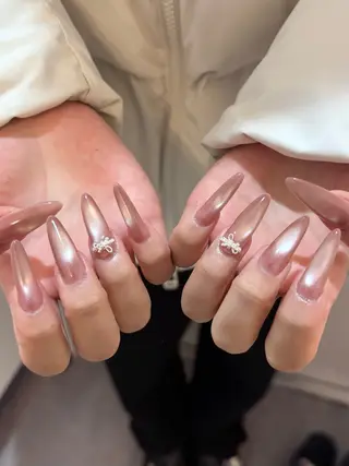 ネイル mimi 高石桃朱のネイルデザイン