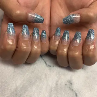 ネイル ネイルリボン 受付スタッフのネイルデザイン