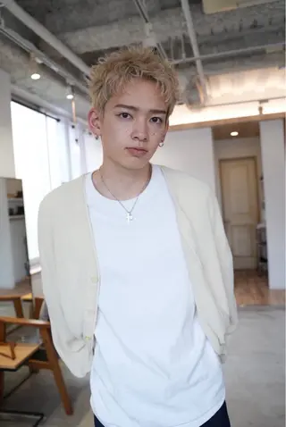 カラー パーマ メンズ 🌷KARIN/ メンズ、ショート🍃のヘアスタイル