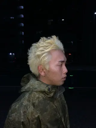 ショート カラー シルエット箱崎店所属・ショウ 福岡バーバーのヘアスタイル