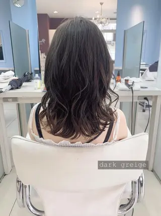 セミロング カラー ✂︎レディース のメンズカット屋さんのヘアスタイル