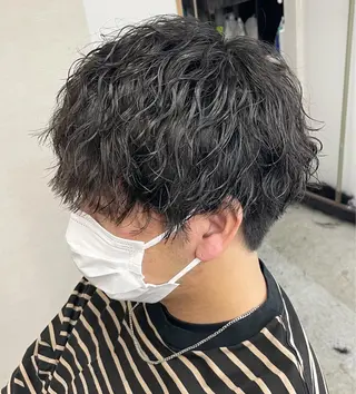 パーマ メンズ Lull1人美容室 バレイヤージュのヘアスタイル