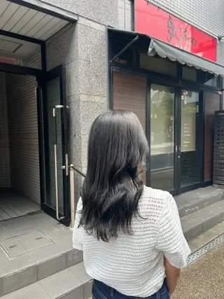 ミディアム ともざねゆか UniQ/岡山駅のヘアスタイル