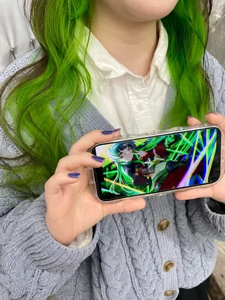 セミロング カラー インナーカラー 推し ブリーチ  髪質改善のヘアスタイル