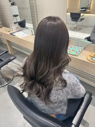 カラー ナカバチ ユイ🌼 Rizm greenのヘアスタイル