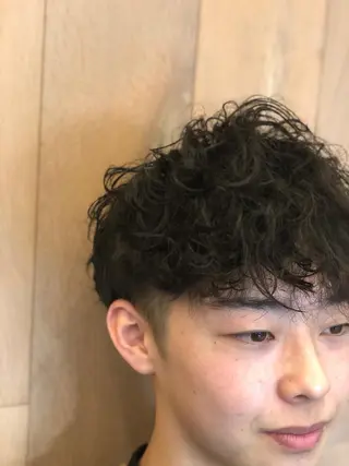 パーマ メンズ 佐伯 凌太郎のヘアスタイル