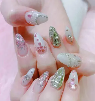 ネイル MoonNail ユリ🌸のネイルデザイン